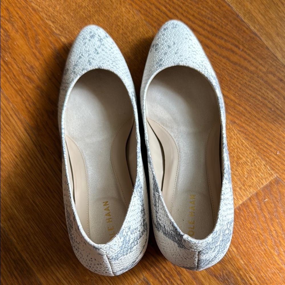 Cole Haan Women's Snakeskin Patterned Flats - Gray
